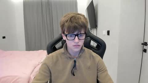 Tomas online show from 05-10-26, 01:44