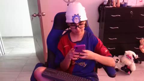 VALERIA online show from 11-19-25, 05:24