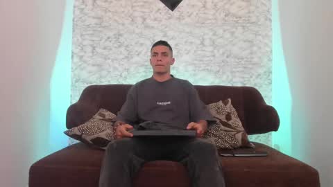 thomass_conor online show from 02-15-25, 06:55