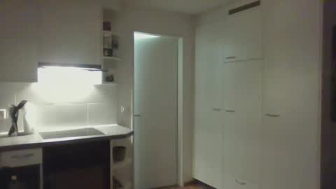 Snapshot of thomster1972good chatting on 02-28-26, 09:05 Tom online show from 02-28-26, 09:05