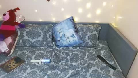thornyroseb online show from 06-13-26, 11:24