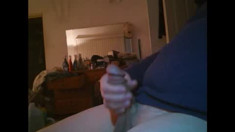 Snapshot of throbbing1 chatting on 11-23-25, 10:15 throbbing1 online show from 11-23-25, 10:15