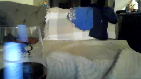 Snapshot of throbbing_jim chatting on 06-25-26, 05:45 Jim online show from 06-25-26, 05:45