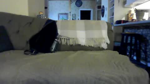 Snapshot of throbbing_jim chatting on 08-05-26, 04:26 Jim online show from 08-05-26, 04:26
