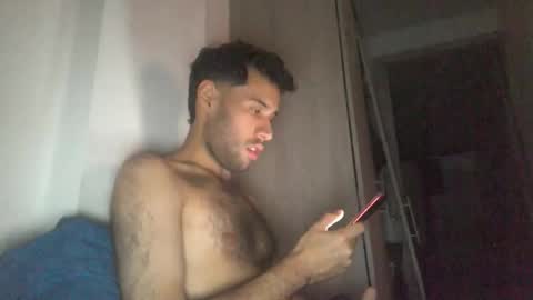 Snapshot of throwawayyourgun chatting on 12-03-25, 01:35 Luka online show from 12-03-25, 01:35