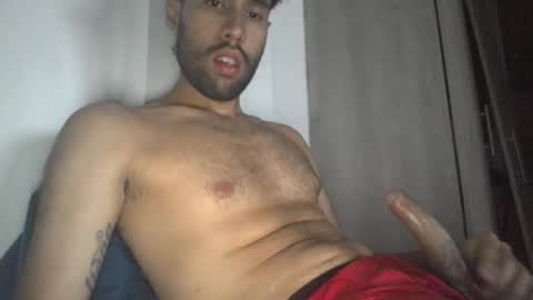 Snapshot of throwawayyourgun chatting on 04-05-26, 03:58 Luka online show from 04-05-26, 03:58