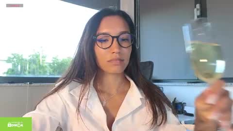 tia_j online show from 07-13-26, 04:43
