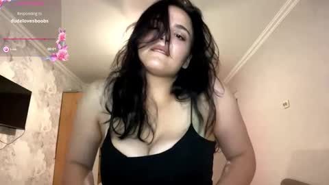 Snapshot of tiameakin chatting on 11-30-25, 07:40 Mary online show from 11-30-25, 07:40