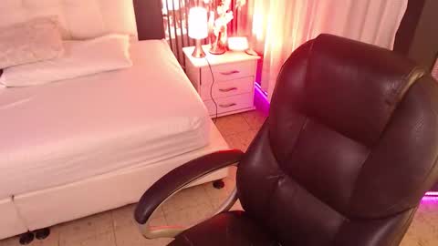 LIA online show from 03-18-26, 01:47