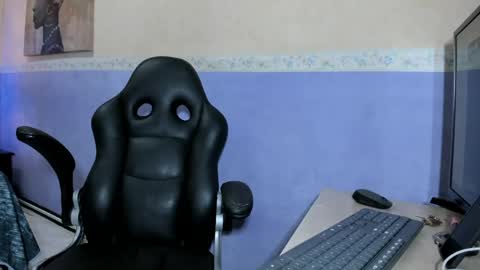 Tiara online show from 05-12-26, 11:46