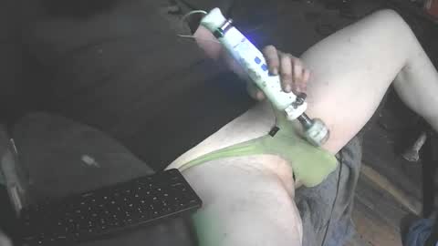 Snapshot of ticklemypickle67 chatting on 11-21-25, 08:35 ticklemypickle67 online show from 11-21-25, 08:35