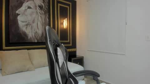 Snapshot of tiffanny_doll_ chatting on 03-12-26, 12:00 T I F F A N N Y online show from 03-12-26, 12:00