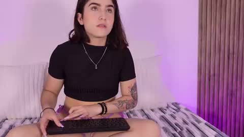 Snapshot of tiffany__starr_ chatting on 11-10-25, 12:59 Tiffany online show from 11-10-25, 12:59