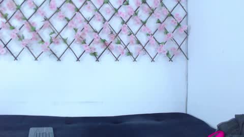 Tiffany online show from 03-27-26, 01:44