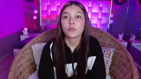 Tiffany  online show from 04-11-26, 07:40