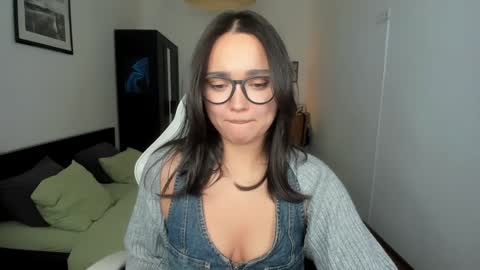  Tiffany  online show from 01-05-25, 09:37