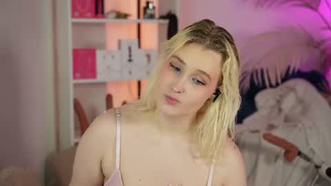 tiffanyjons online show from 07-04-26, 07:09
