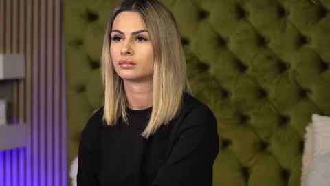 Snapshot of tiffanymaze chatting on 09-30-25, 06:18 Ilaria online show from 09-30-25, 06:18