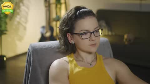 tiffanyriox online show from 07-10-26, 01:54