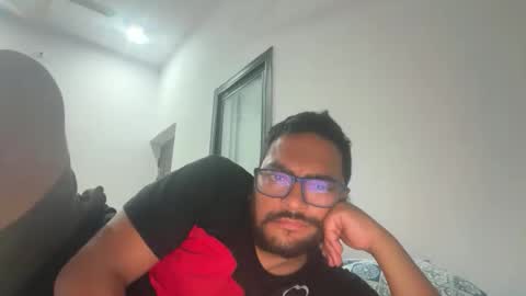 Snapshot of tigertinku chatting on 06-07-26, 05:27 tigertinku online show from 06-07-26, 05:27