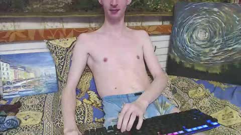 Snapshot of tima_drunk chatting on 12-03-24, 09:33 Timofey online show from 12-03-24, 09:33