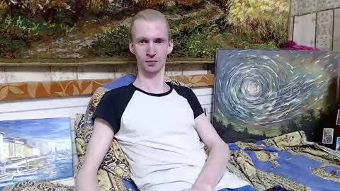 Snapshot of tima_drunk chatting on 12-24-24, 07:39 Timofey online show from 12-24-24, 07:39