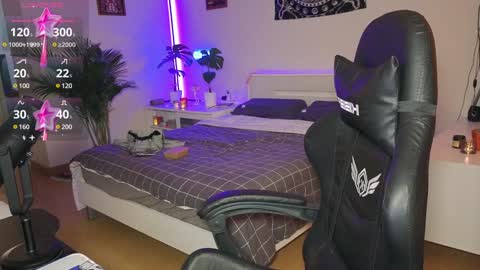 Snapshot of tima_lexikov chatting on 12-29-24, 08:11 Tima Lexikov online show from 12-29-24, 08:11