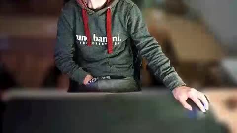 Hot timann online show from 10-17-25, 07:33