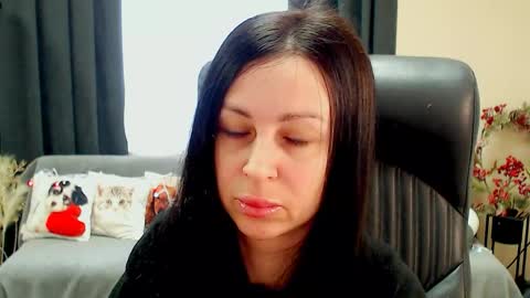 Luisa online show from 03-26-26, 09:15