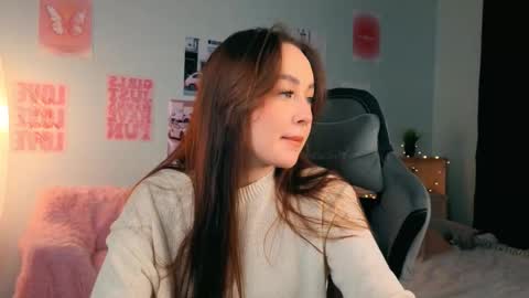 Mia online show from 02-08-26, 07:39