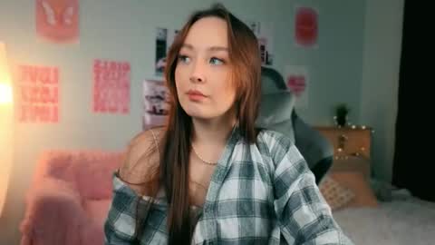 Mia online show from 02-09-26, 07:51