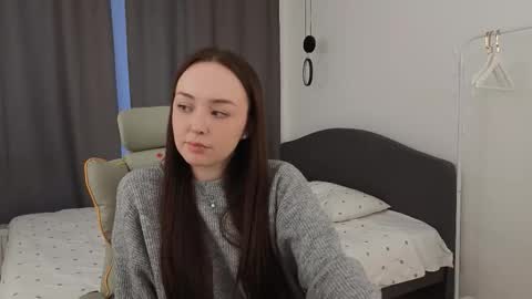 Mia online show from 03-14-26, 01:16