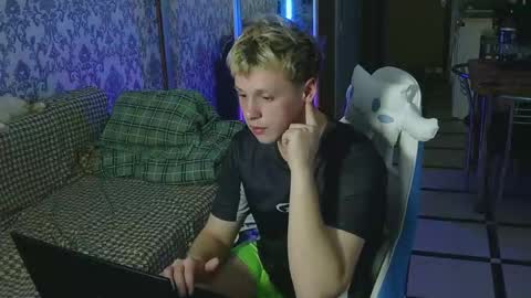 Tim WhiteS online show from 03-11-26, 09:32