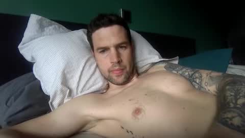 timvanluyten2109 online show from 04-01-26, 09:32