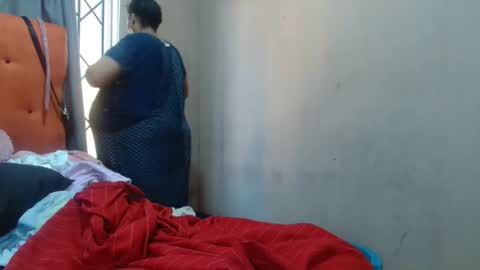 tinagiant online show from 05-12-26, 08:22