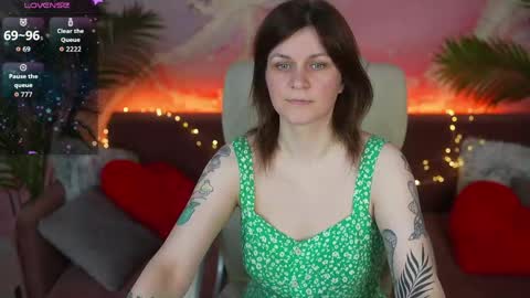 Snapshot of tinamelt chatting on 05-27-26, 07:44 TinaMelt online show from 05-27-26, 07:44