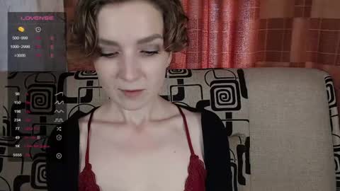 Snapshot of tinawincee chatting on 06-20-26, 04:48 Tina online show from 06-20-26, 04:48