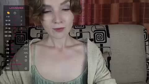 Snapshot of tinawincee chatting on 06-25-26, 05:34 Tina online show from 06-25-26, 05:34