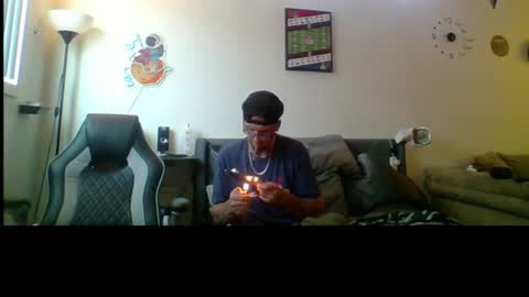 Quirky lovebirds online show from 07-20-26, 01:46