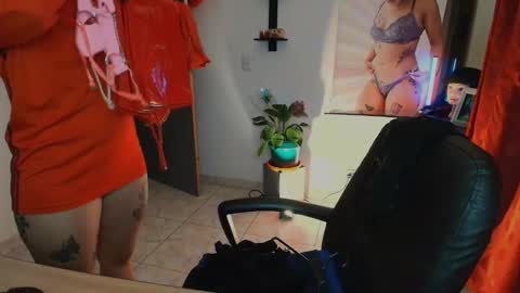 I AM BELLA  ----------- follow my  IG  TINNS 69 online show from 03-26-26, 01:11