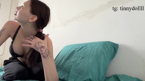TinnyDoll online show from 04-30-26, 11:49