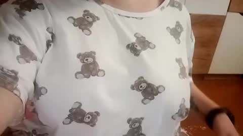 tiny_alkaid online show from 04-16-26, 02:40