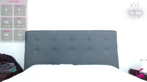 Tiny Caroline online show from 03-11-26, 09:32