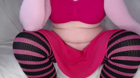 tiny_d online show from 07-19-26, 06:50