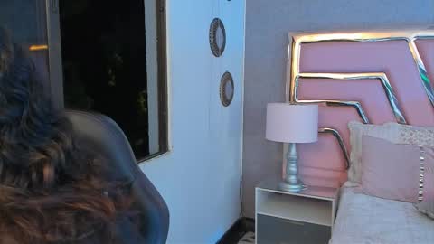 Thomm  Independent Model online show from 02-04-26, 11:53