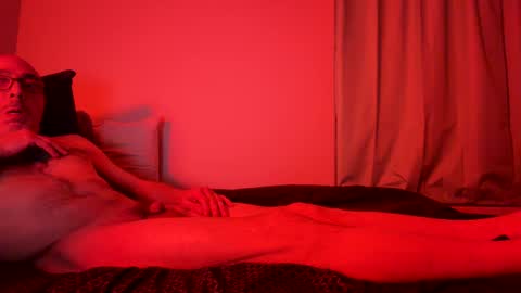 Snapshot of tinylimpy1 chatting on 06-19-26, 02:05 MonkeyPaw online show from 06-19-26, 02:05