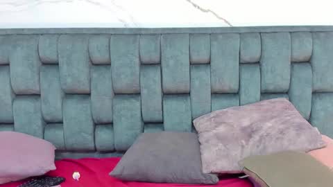 Snapshot of tivizaylove chatting on 02-03-26, 03:06 Tivizay online show from 02-03-26, 03:06