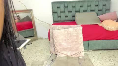 Snapshot of tivizaylove chatting on 02-08-26, 02:31 Tivizay online show from 02-08-26, 02:31