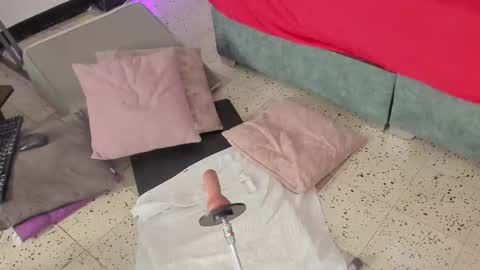 Snapshot of tivizaylove chatting on 03-21-26, 03:15 Tivizay online show from 03-21-26, 03:15