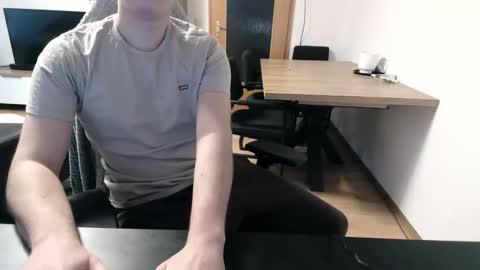 tobisk online show from 03-01-26, 06:48